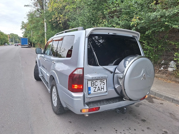 MITSUBISHI Pajero 2004 — imagine 4