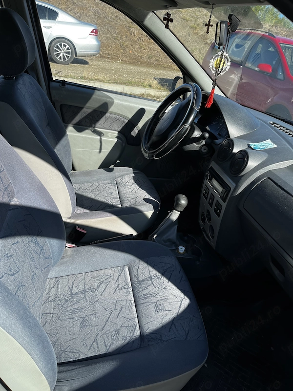 DACIA Logan 2005 — imagine 5