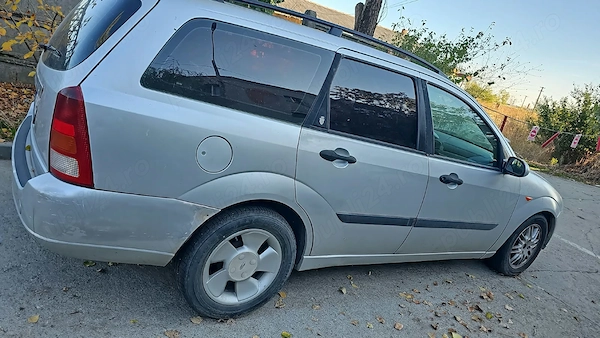 FORD Focus 2000 — imagine 1