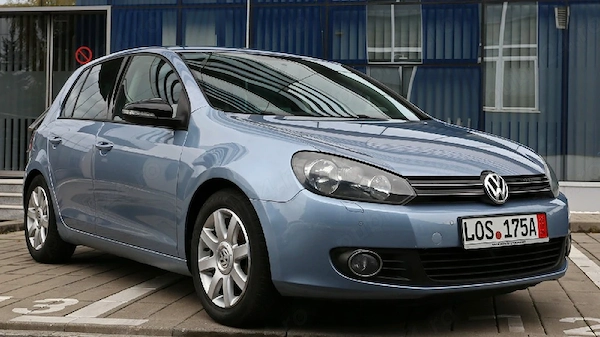 VOLKSWAGEN Golf 2010 — imagine 8