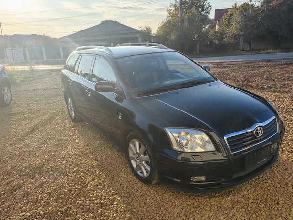 TOYOTA Avensis 2012 — imagine 2