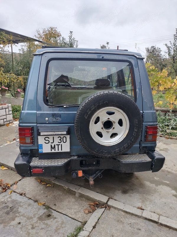 MITSUBISHI Pajero 1985 — imagine 4