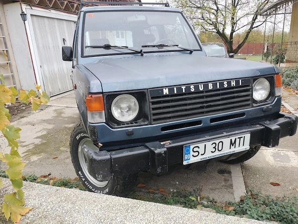 MITSUBISHI Pajero 1985 — imagine 2