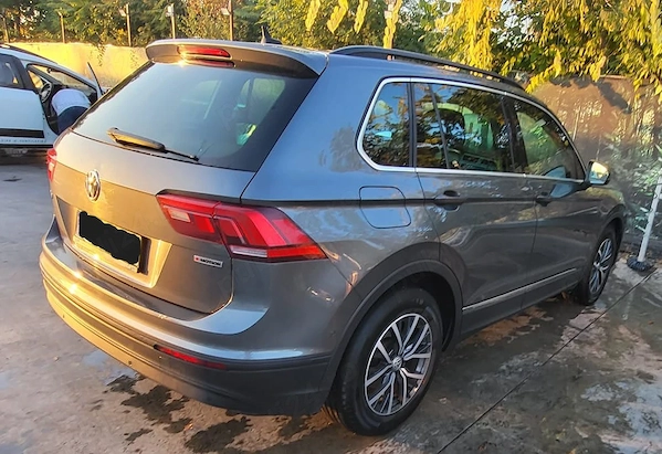 VOLKSWAGEN Tiguan 2019 — imagine 3