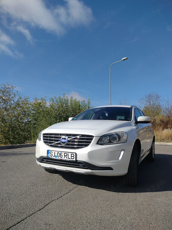 VOLVO XC60 2015 — imagine 3