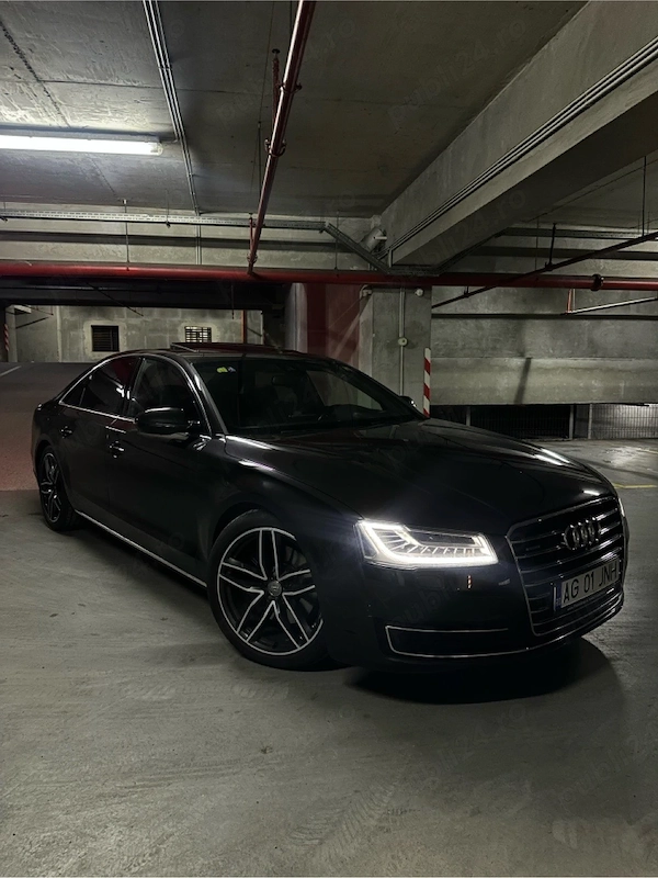 AUDI A8