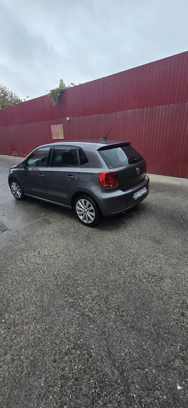 VOLKSWAGEN Polo 2010 — imagine 4