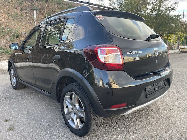 DACIA Sandero Stepway 2015 — imagine 5