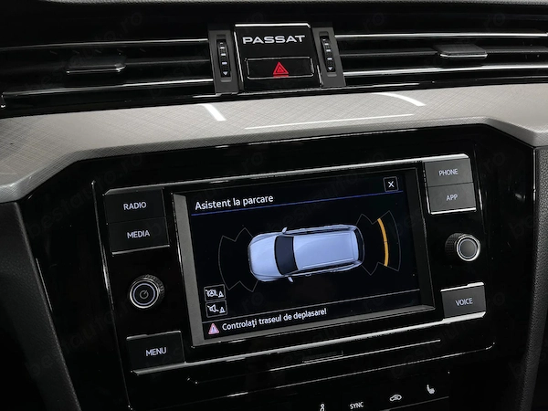 VOLKSWAGEN Passat 2022 — imagine 13