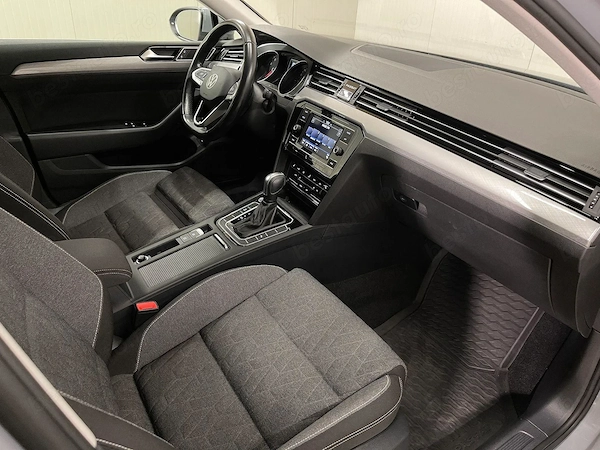VOLKSWAGEN Passat 2022 — imagine 10
