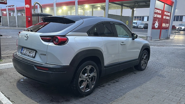 MAZDA MX-3 2021 — imagine 3