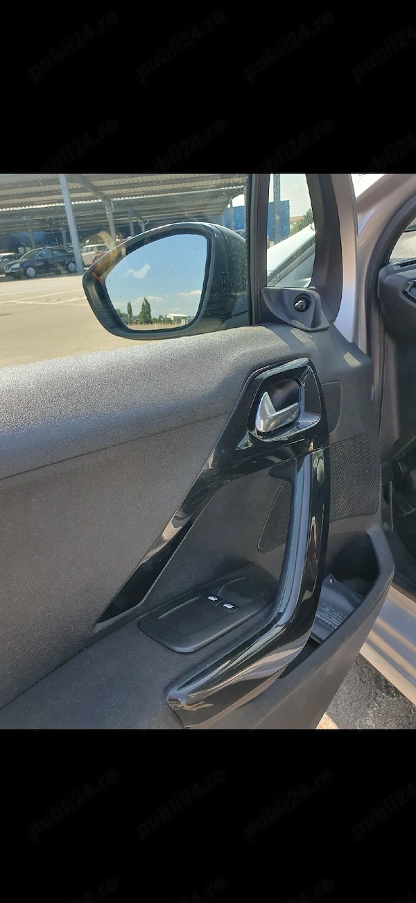 PEUGEOT 208 2014 — imagine 5