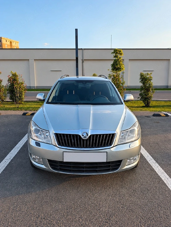 SKODA Octavia 2010 — imagine 2