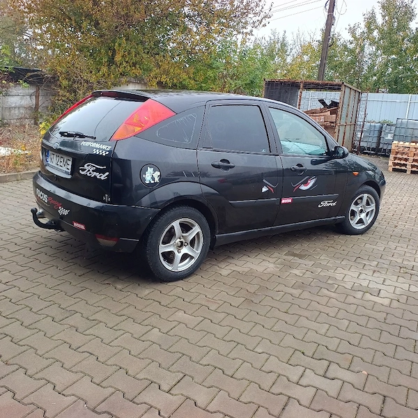 FORD Focus 2001 — imagine 2