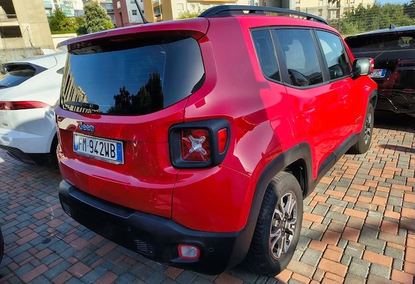 JEEP Renegade 2018 — imagine 3