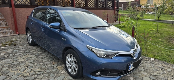TOYOTA Auris 2016 — imagine 3