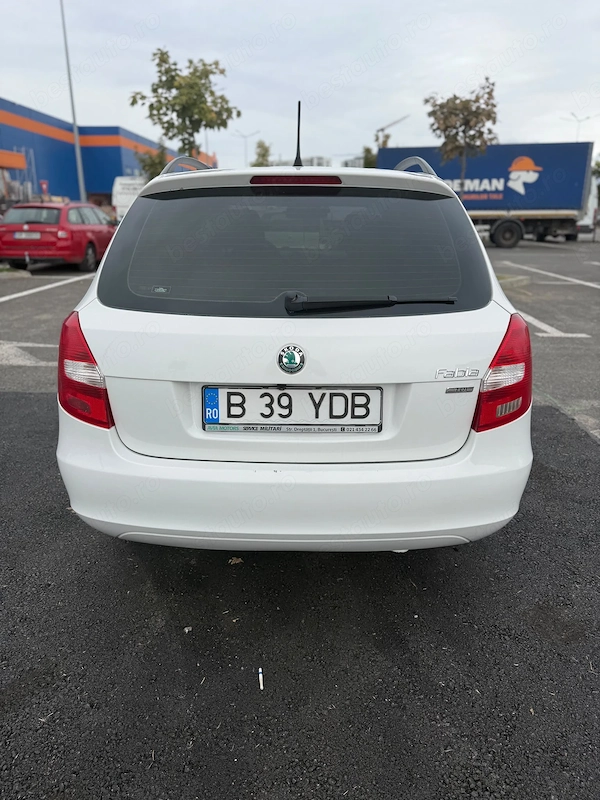SKODA Fabia 2012 — imagine 3