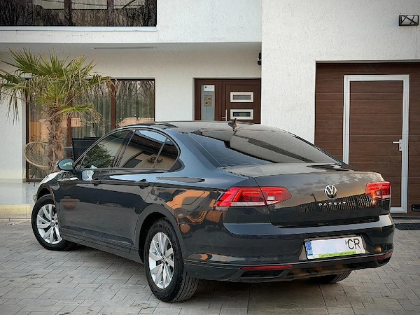 VOLKSWAGEN Passat 2021 — imagine 4