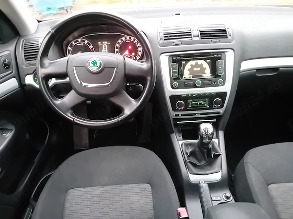 SKODA Octavia 2011 — imagine 5