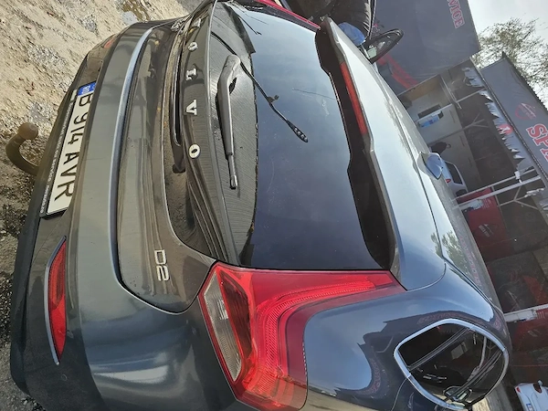 VOLVO V40 2013 — imagine 4