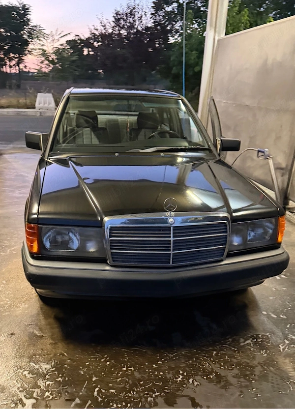 Mercedes-Benz 190