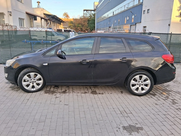 OPEL Astra 2011 — imagine 5
