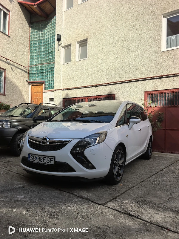 OPEL Zafira 2012 — imagine 1