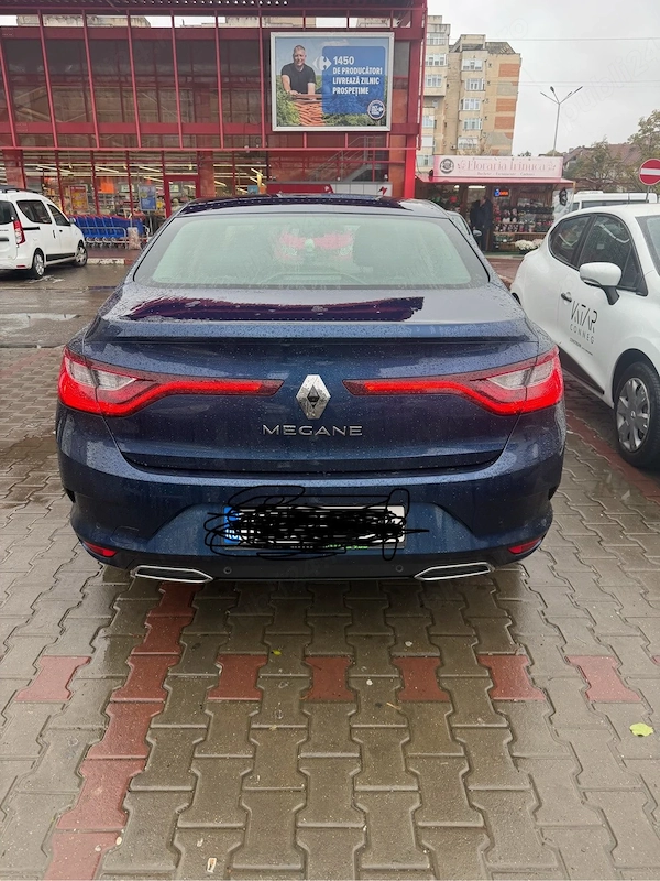 RENAULT Megane 2024 — imagine 4