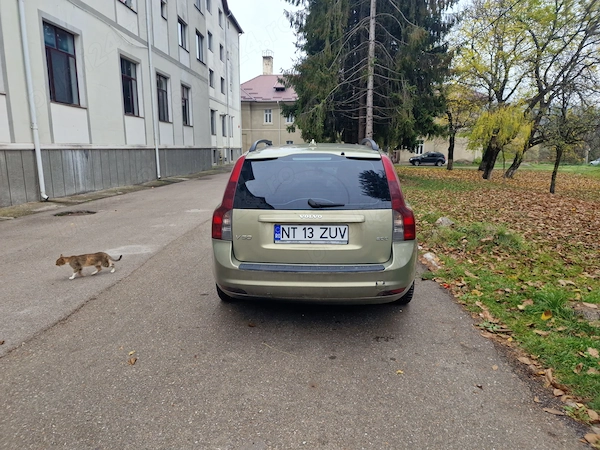 VOLVO V50 2007 — imagine 2