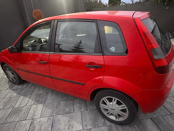 FORD Fiesta 2004 — imagine 2