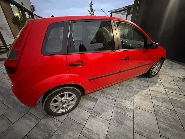 FORD Fiesta 2004 — imagine 9