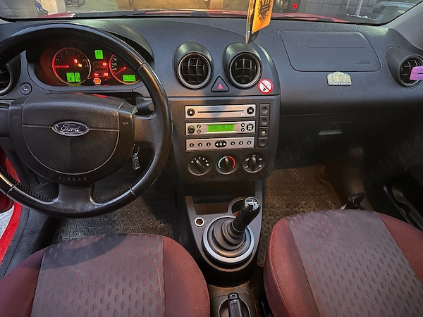 FORD Fiesta 2004 — imagine 10