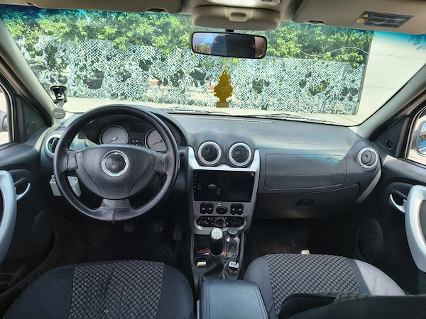 DACIA Logan 2011 — imagine 7