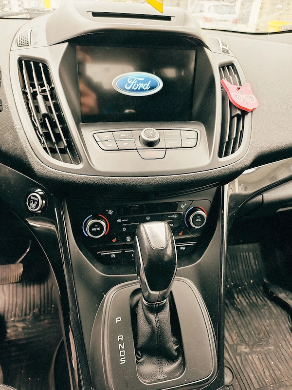 FORD Kuga 2018 — imagine 12