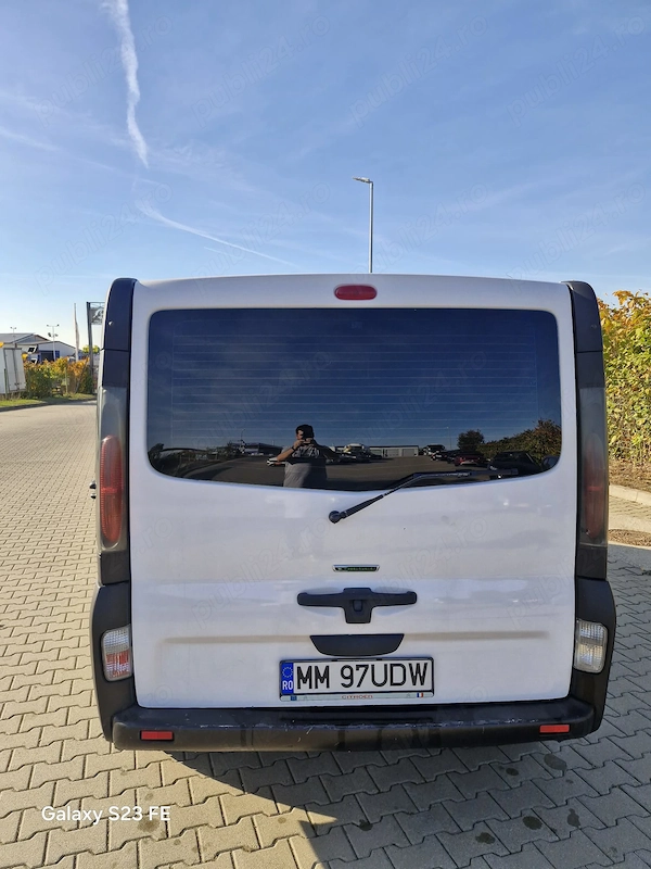 RENAULT Trafic 2004 — imagine 3