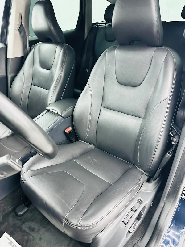 VOLVO XC60 2017 — imagine 17