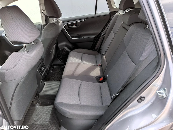 TOYOTA RAV4 2019 — imagine 4