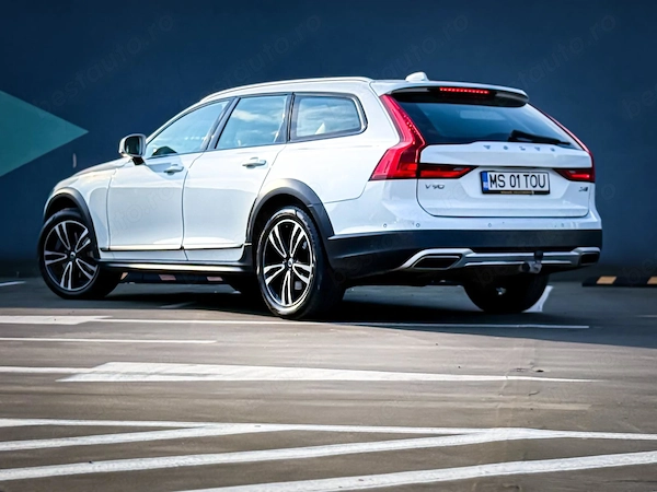 VOLVO V90 Cross Country 2017 — imagine 4