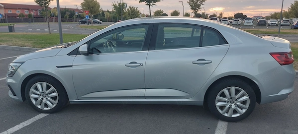 RENAULT Megane 2021 — imagine 3