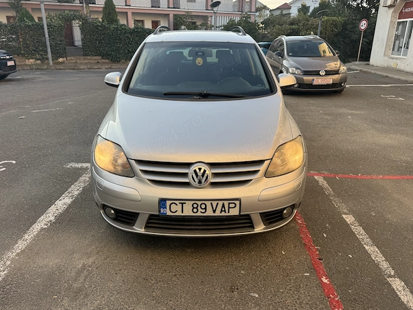 VOLKSWAGEN Golf Plus