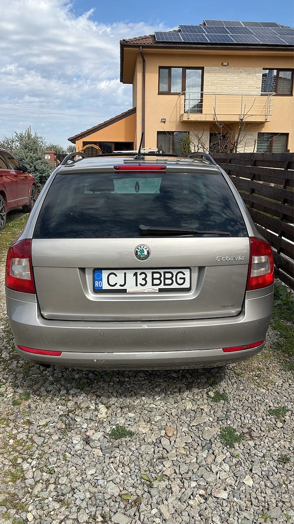 SKODA Octavia 2012 — imagine 5