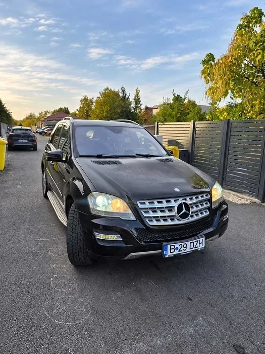 Mercedes-Benz 300