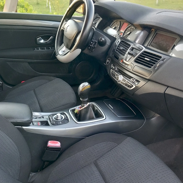 RENAULT Laguna 2010 — imagine 4
