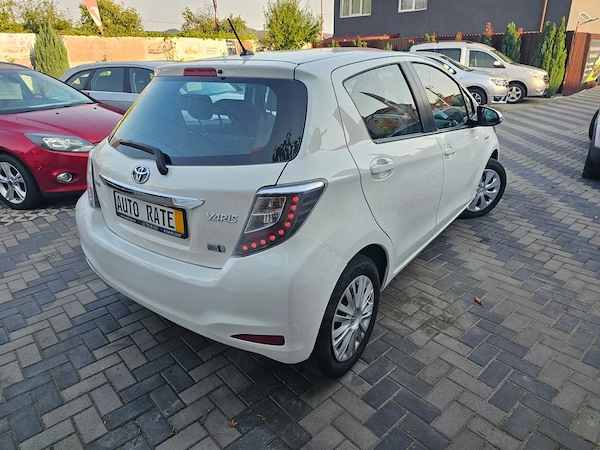 TOYOTA Yaris 2012 — imagine 2
