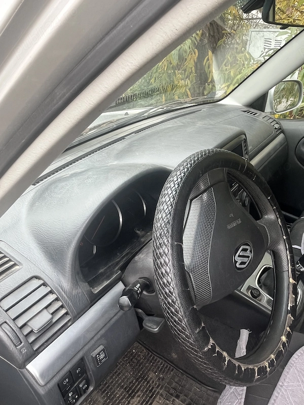 SUZUKI Grand Vitara 2004 — imagine 1