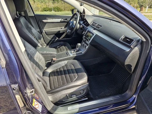 VOLKSWAGEN Passat 2012 — imagine 8