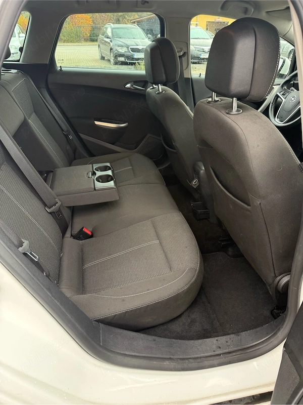 OPEL Astra 2012 — imagine 6