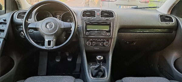 VOLKSWAGEN Golf 2010 — imagine 9