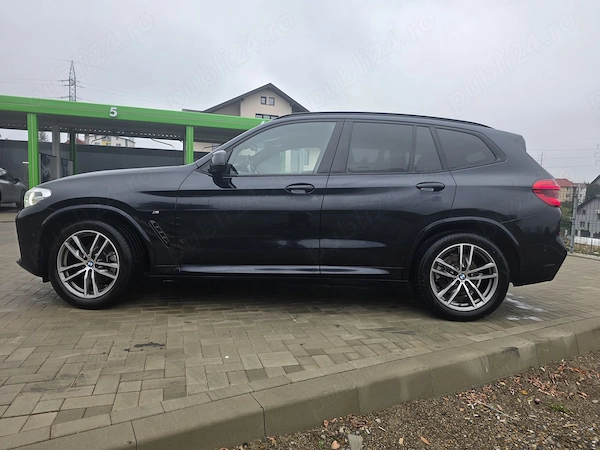 BMW  2018 — imagine 3