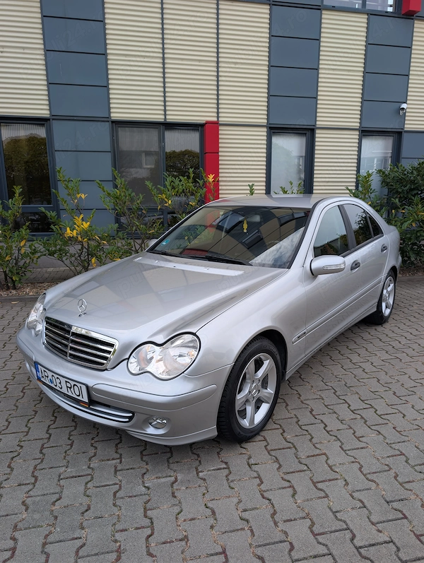 MERCEDES-BENZ C-Class 2005 — imagine 1